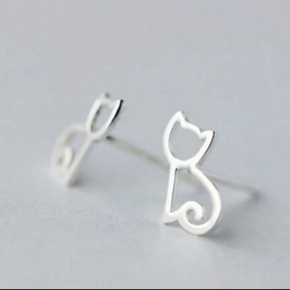 NEW 925 Sterling Silver Cat Stud Earrings - Picture 2 of 3